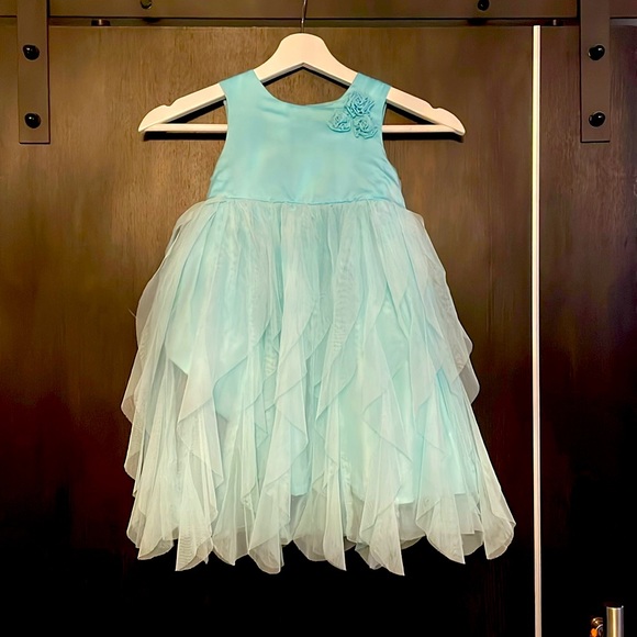 Carter's Other - Girl’s dress size 4t